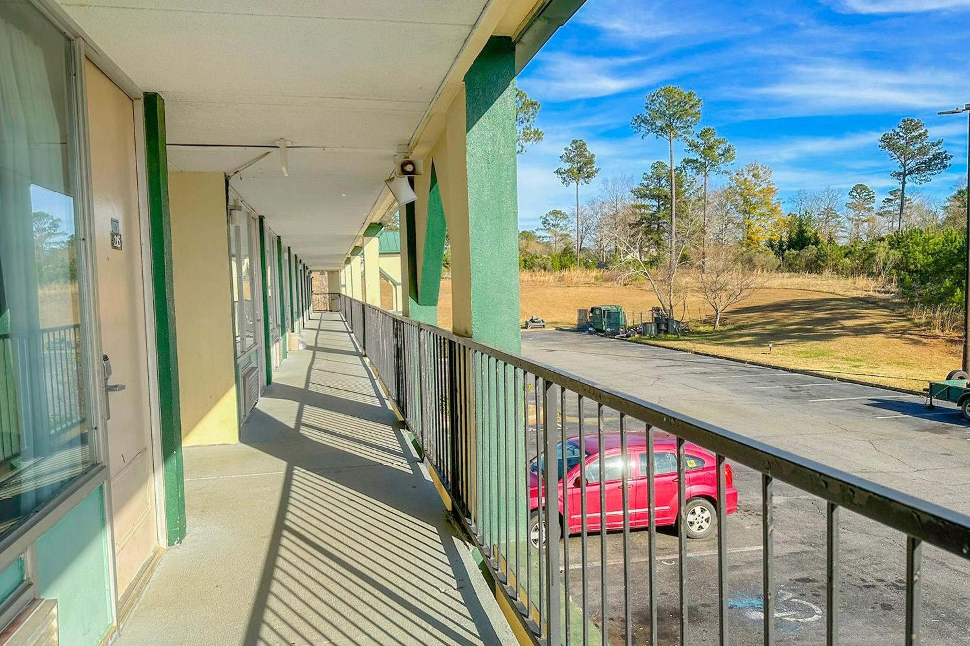Super Inn & Suites By Oyo MilledgevilleMilledgeville  Kültér fotó