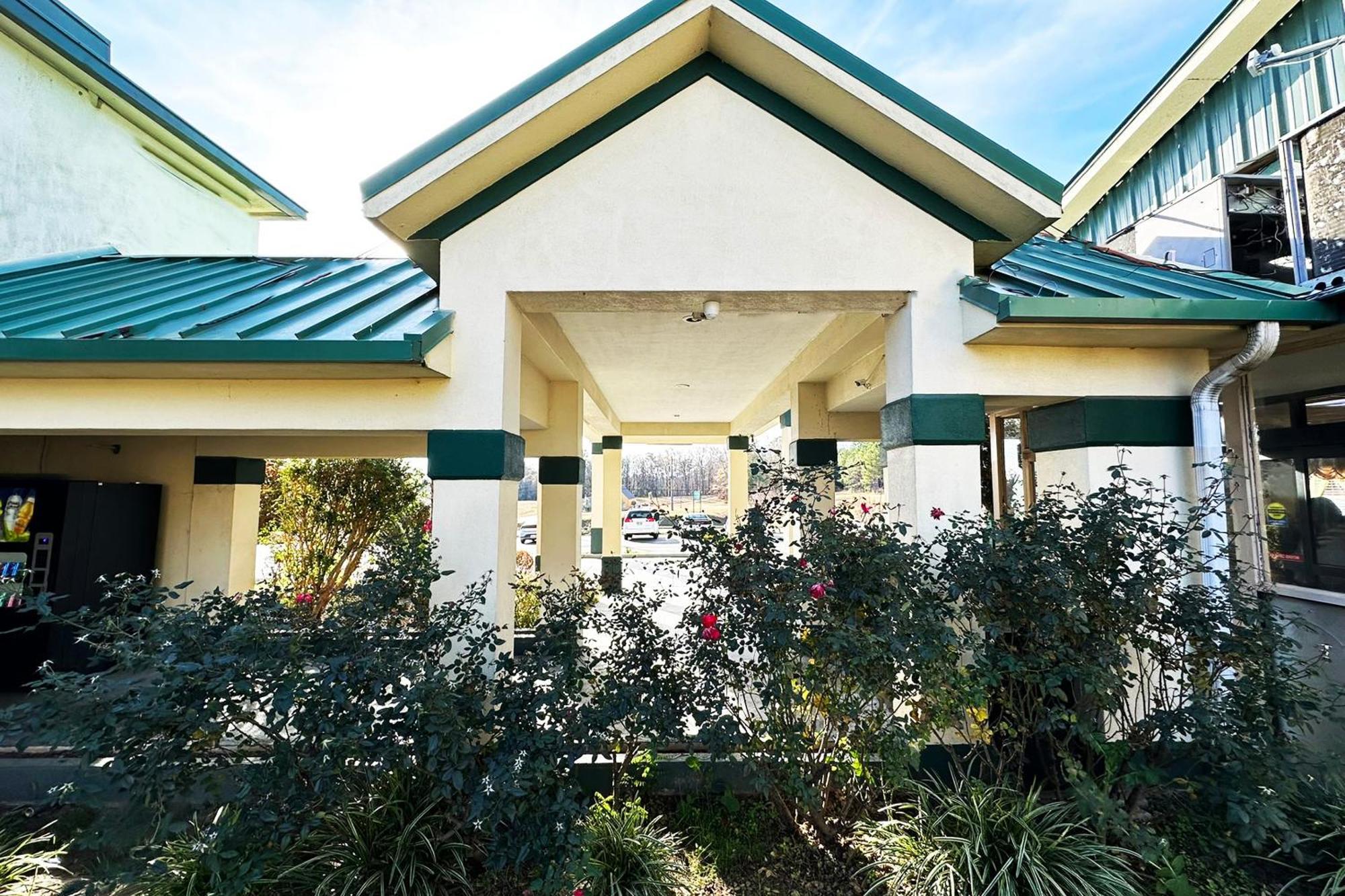 Super Inn & Suites By Oyo MilledgevilleMilledgeville  Kültér fotó